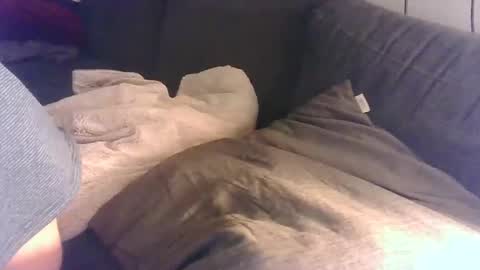 Snapshot of german33bi chatting on December 10, 1:51 am German33FFM1 online show from December 10, 1:51 am