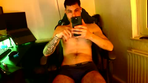 HeteroGermanbigdic77 online show from March 29, 8:09 pm