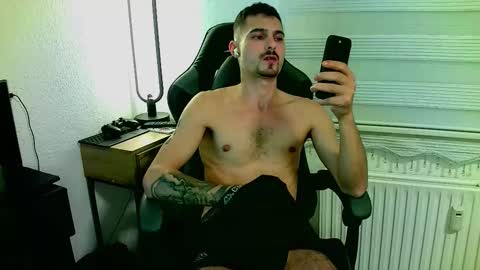 Snapshot of germanbigdic77 chatting on September 29, 9:43 pm HeteroGermanbigdic77 online show from September 29, 9:43 pm