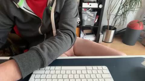 germanbirookie online show from November 21, 2:27 pm