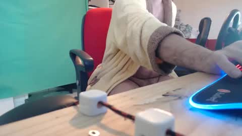 ghostatitude online show from March 12, 7:35 am