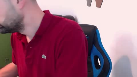 Snapshot of gianni_lion chatting on March 11, 8:52 am Gianni online show from March 11, 8:52 am