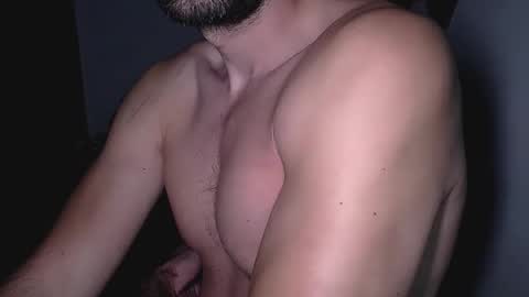 Snapshot of gianni_lion chatting on October 20, 8:02 pm Gianni online show from October 20, 8:02 pm