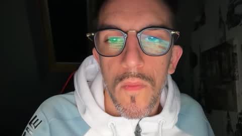 Gigi online show from March 14, 4:19 am