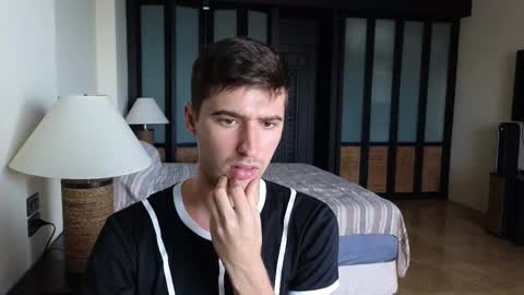 gilbertogonzales online show from November 8, 7:33 am