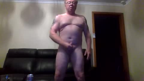 gimmmieoooo online show from March 21, 4:22 pm