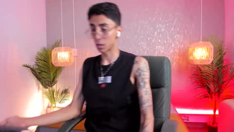 Gio Carangi online show from March 6, 5:04 am