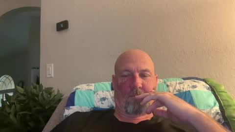 giveitup193 online show from August 8, 11:45 pm