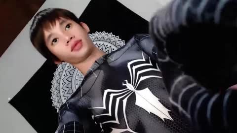 givemethrillx online show from February 20, 6:17 am