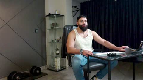 Snapshot of glennmasters chatting on December 21, 3:09 pm Matthew .. for short call me Matt online show from December 21, 3:09 pm