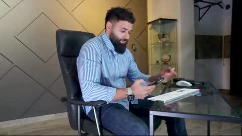 Snapshot of glennmasters chatting on February 22, 8:37 pm Matthew .. for short call me Matt online show from February 22, 8:37 pm