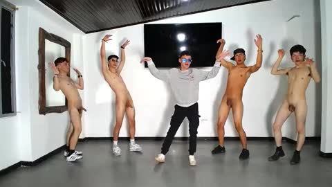 THOMAS AND DAMIAND online show from September 21, 6:41 pm