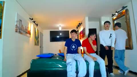 THOMAS AND DAMIAND online show from May 27, 1:08 pm