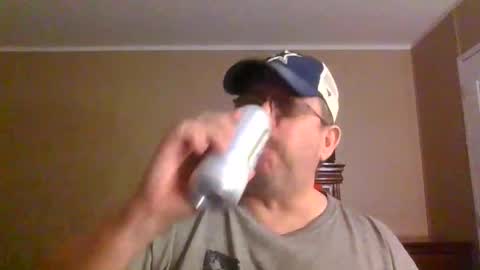 IDKIDCIDGAF online show from April 9, 1:14 am