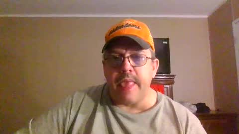 IDKIDCIDGAF online show from April 4, 12:18 am