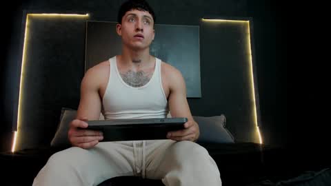 steven online show from January 4, 7:02 pm