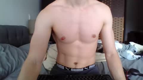 goer_ online show from February 19, 9:33 pm