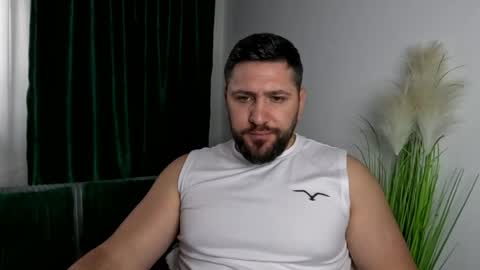 gold_alpha_boy online show from April 9, 11:16 am