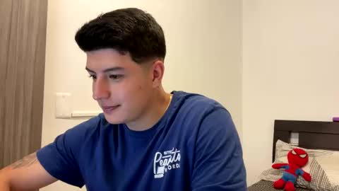 goldenknight33 online show from October 15, 5:20 pm