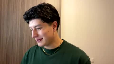 goldenknight33 online show from September 23, 1:54 pm