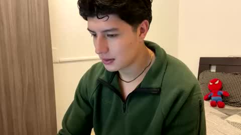 goldenknight33 online show from September 25, 2:05 pm