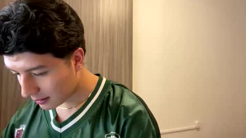 goldenknight33 online show from October 10, 5:40 pm