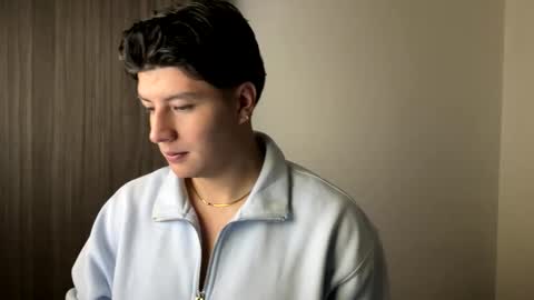 goldenknight33 online show from September 14, 5:26 pm