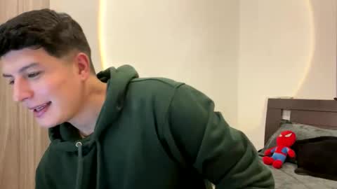 goldenknight33 online show from November 5, 4:20 pm