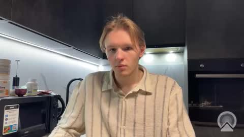 goldenliam online show from February 25, 8:10 pm