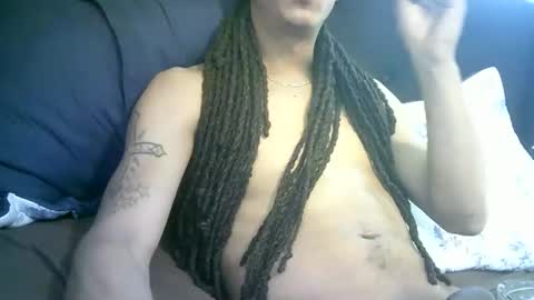 Snapshot of goldmil chatting on January 10, 2:13 pm tender bot online show from January 10, 2:13 pm