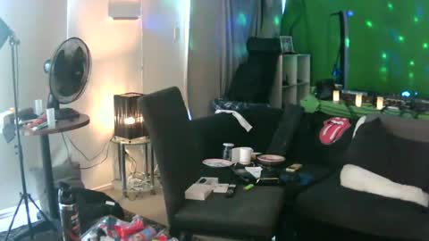 Snapshot of goldyguy011 chatting on January 23, 5:13 am goldyguy011 online show from January 23, 5:13 am