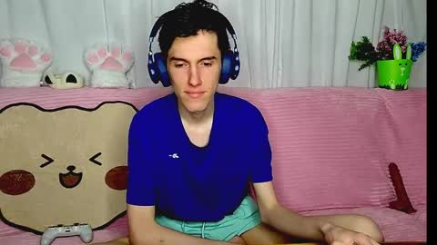 Luca online show from May 5, 2:19 pm