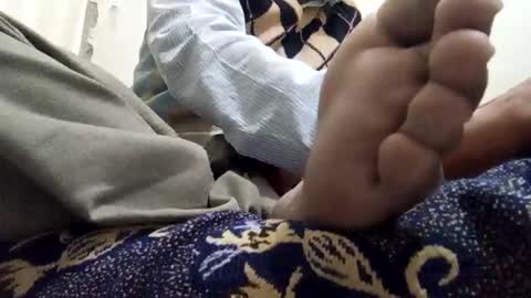 Arab Pronstar online show from January 5, 9:25 pm