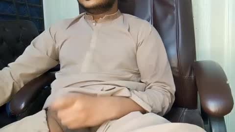 Arab Pronstar online show from February 21, 8:05 pm