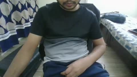 Arab Pronstar online show from December 17, 11:05 pm