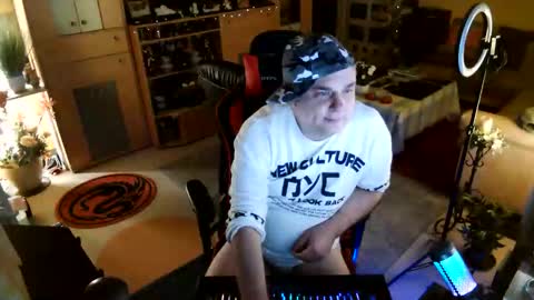 google5001 online show from October 2, 3:32 am