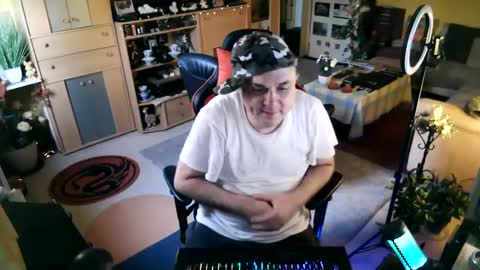 google5001 online show from September 25, 5:50 am