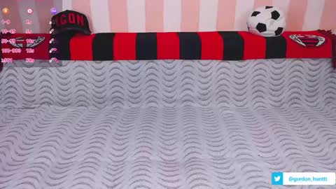 Gordon Hunt online show from December 5, 9:50 pm