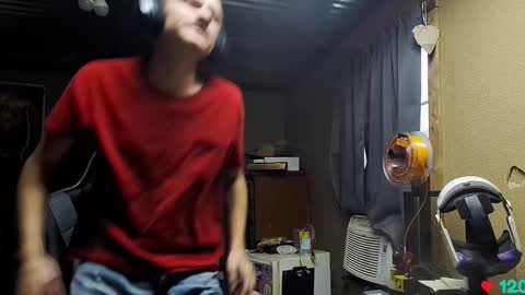 Snapshot of greenlungs8195 chatting on October 24, 1:57 pm Greenlungs8195 online show from October 24, 1:57 pm