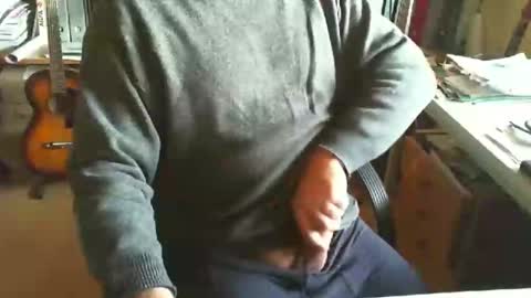 greyhounddog online show from December 27, 9:39 am