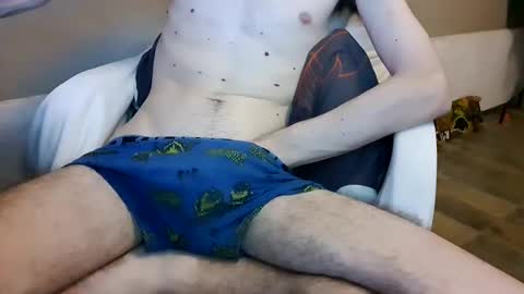 Snapshot of grod6999 chatting on January 6, 4:15 am grod6999 online show from January 6, 4:15 am