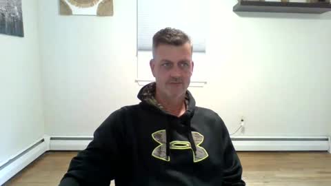 gudguy2025 online show from October 13, 2:23 pm