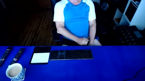 guesswhatigot2 online show from February 13, 11:06 am