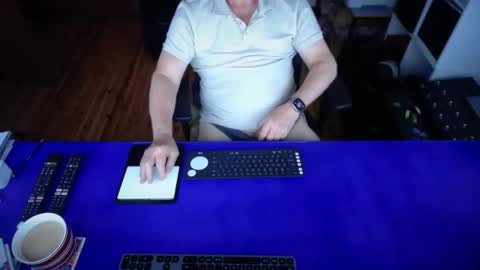 guesswhatigot2 online show from September 19, 7:09 am