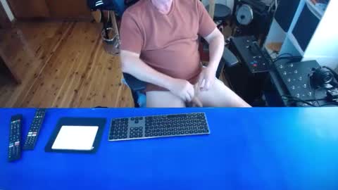 guesswhatigot2 online show from January 12, 6:17 am