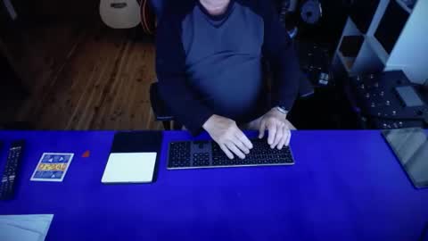 guesswhatigot2 online show from March 7, 7:08 am