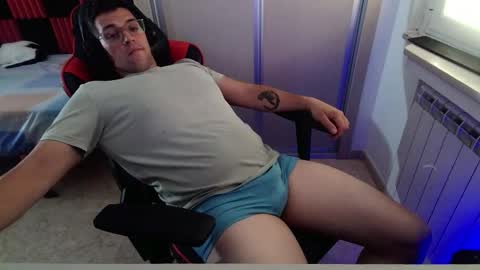 Guitoo online show from September 21, 1:44 pm