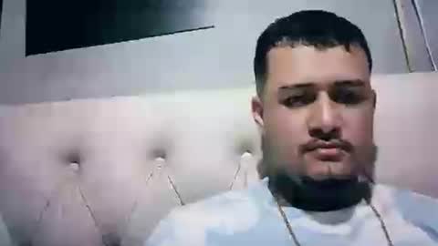 gustavo942493 online show from July 16, 2:40 am