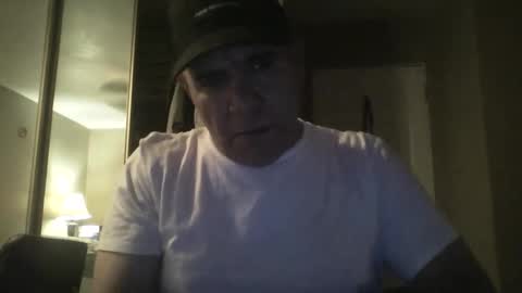 guy8inches4u online show from September 27, 11:52 am