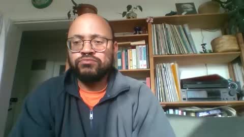 guy_wood15 online show from November 7, 11:35 am